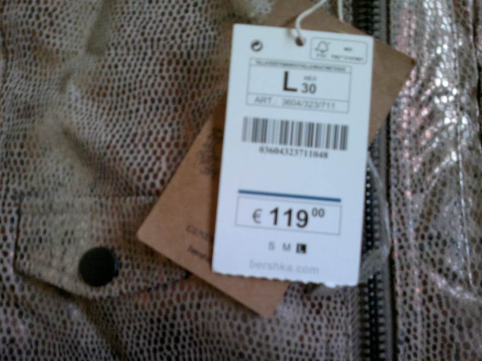 Bershka 29015 kicsi fotó