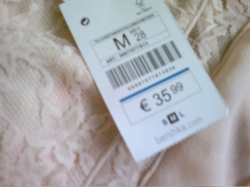 Bershka 29046 kicsi fotó